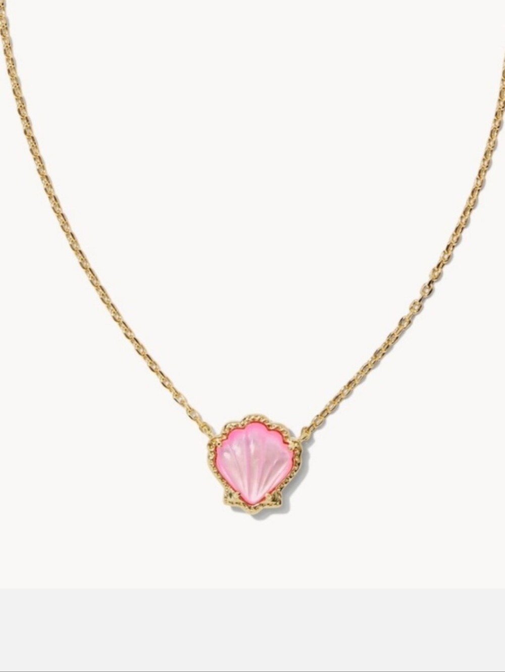 KENDRA SCOTT BRYNNE SHELL PENDANT NECKLACE New - Picture 1 of 4